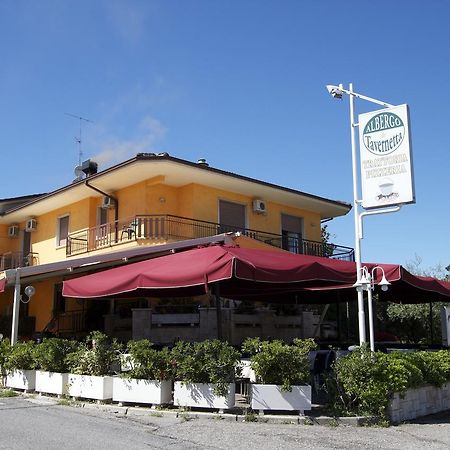 Albergo Tavernetta Кастелнуово дел Гарда Екстериор снимка