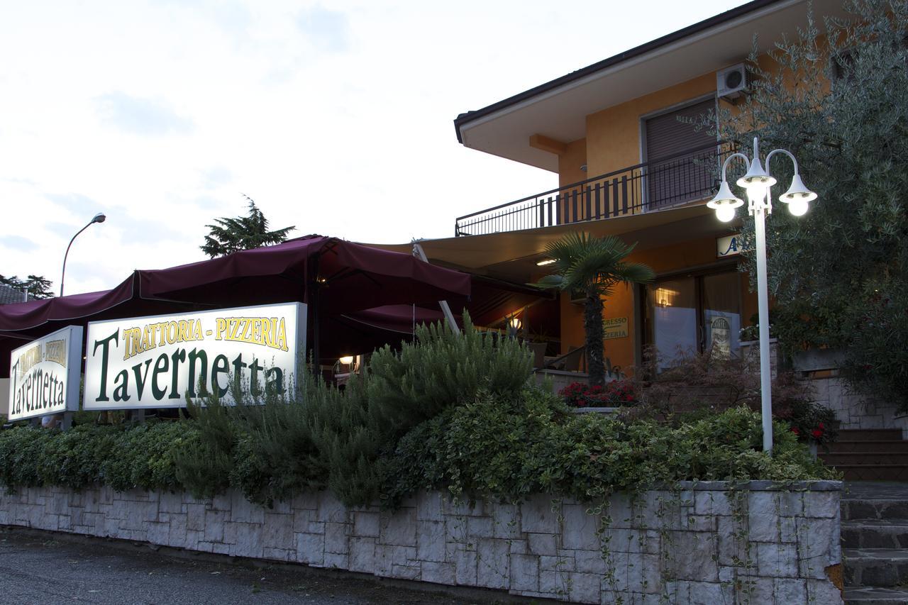 Albergo Tavernetta Кастелнуово дел Гарда Екстериор снимка